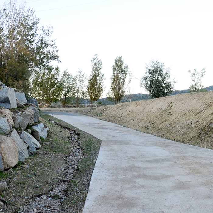 ACCÉS CAMÍ DEL RIU